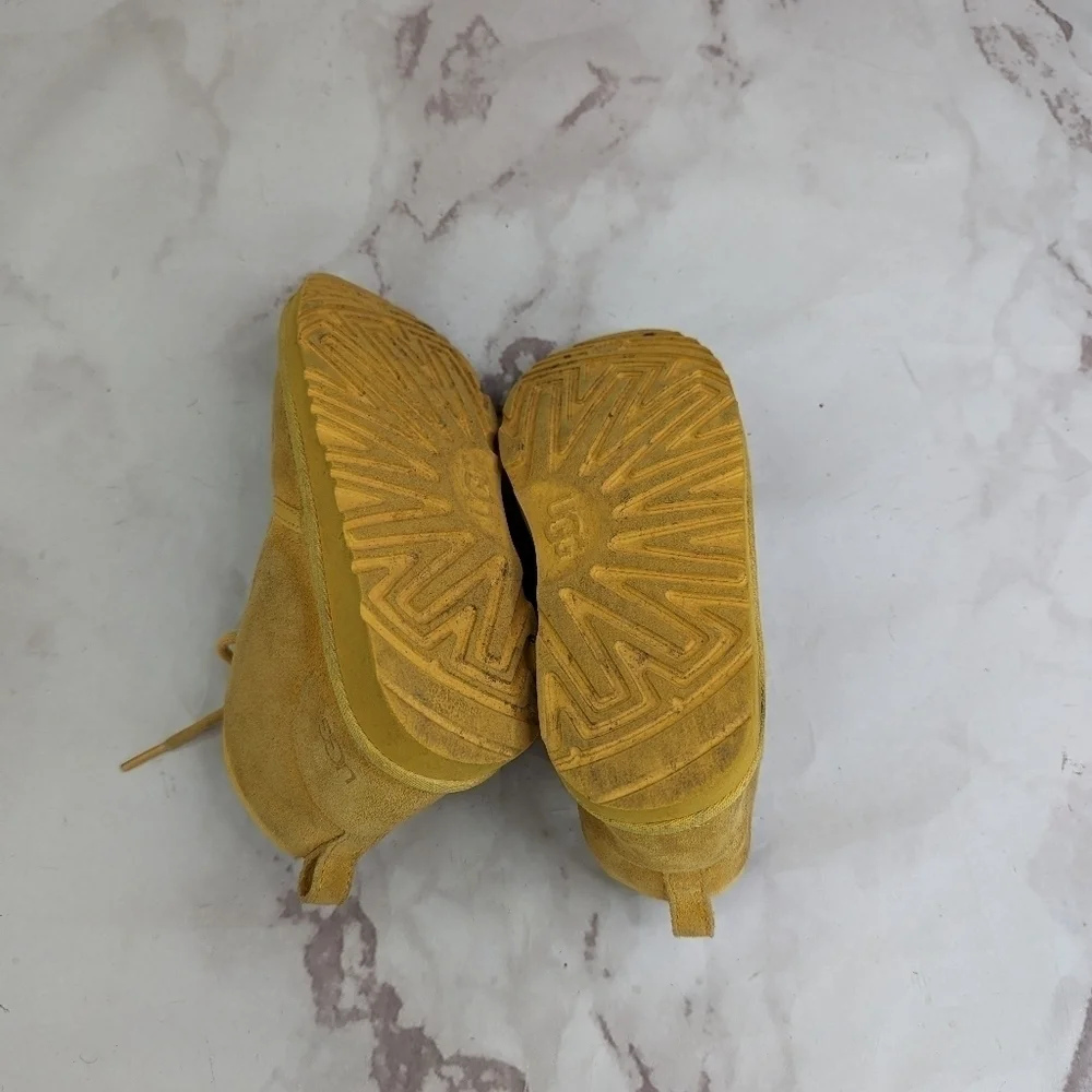UGG Boots Youth Size 3 Yellow Neumel II Unisex Kid Chukka Lace Up  1017320K